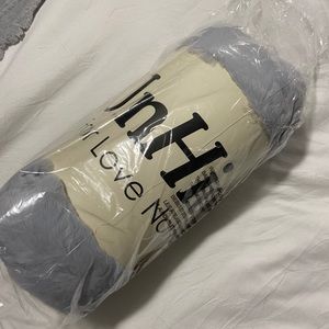 UnHide Throw Blanket